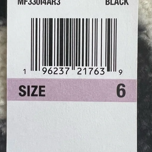 NWT MICHAELMichael Kors Stripe Straight Leg Pant Black & Cream Size 6